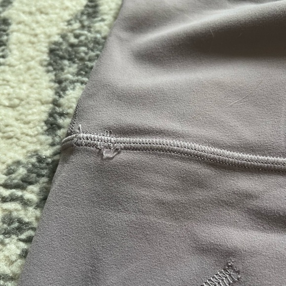 Lululemon Align scalloped 25” Violet - Picture 5 of 8